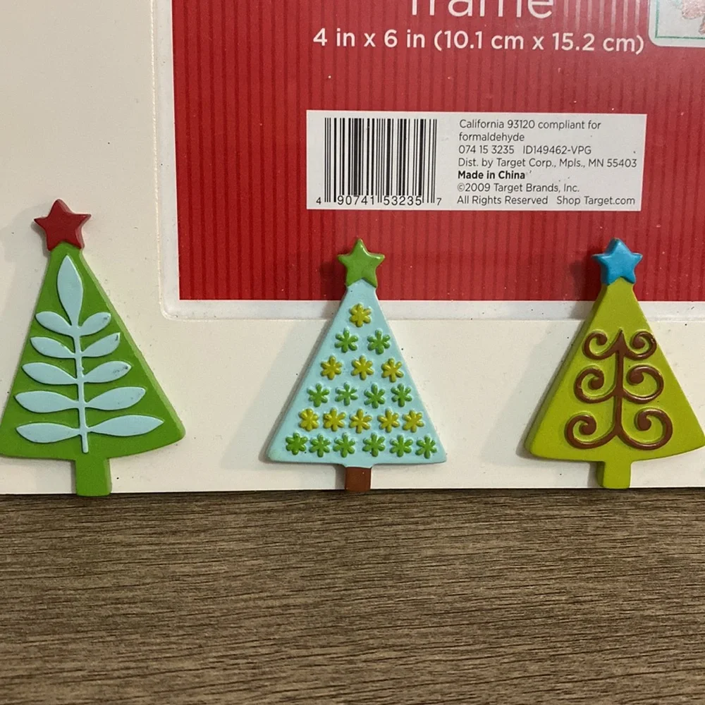 TARGET set of 2 Christmas Picture Frame 4 in x 6 in